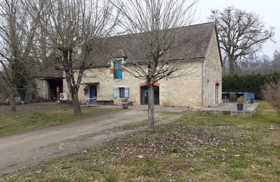3639-Grande maison pierre &#8211; Bétaille (46)