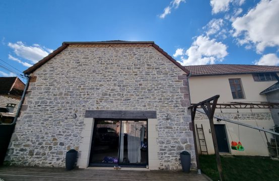 Maison pierre à Puybrun (46130)