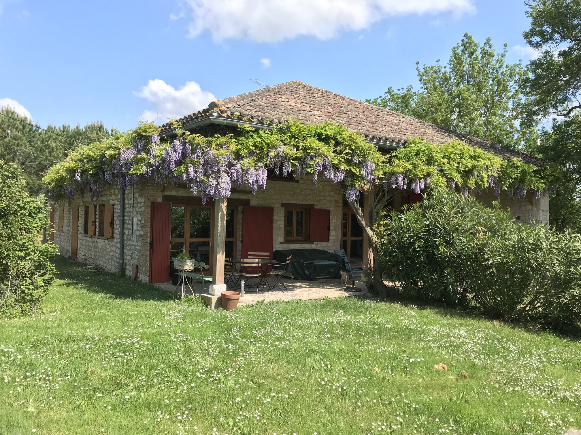 3988- Belle rénovation pour cette ancienne grange du Quercy blanc