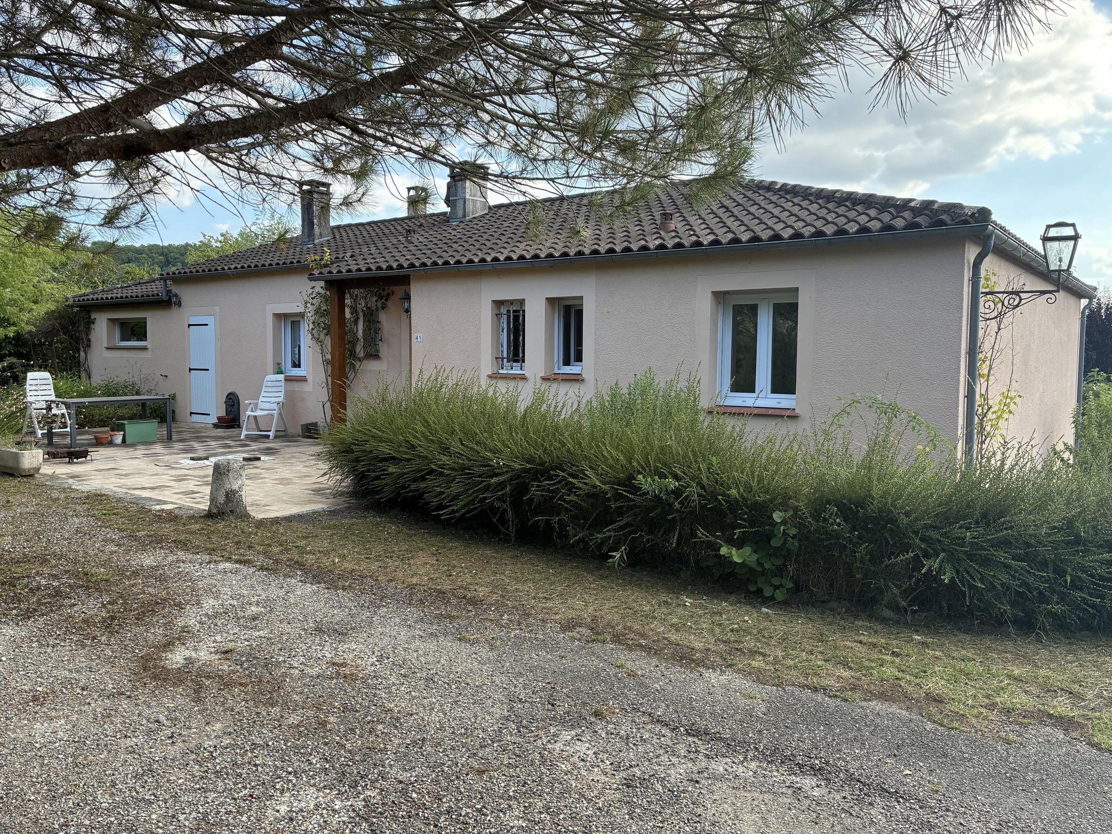 Maison traditionnelle avec jardin à Montcuq