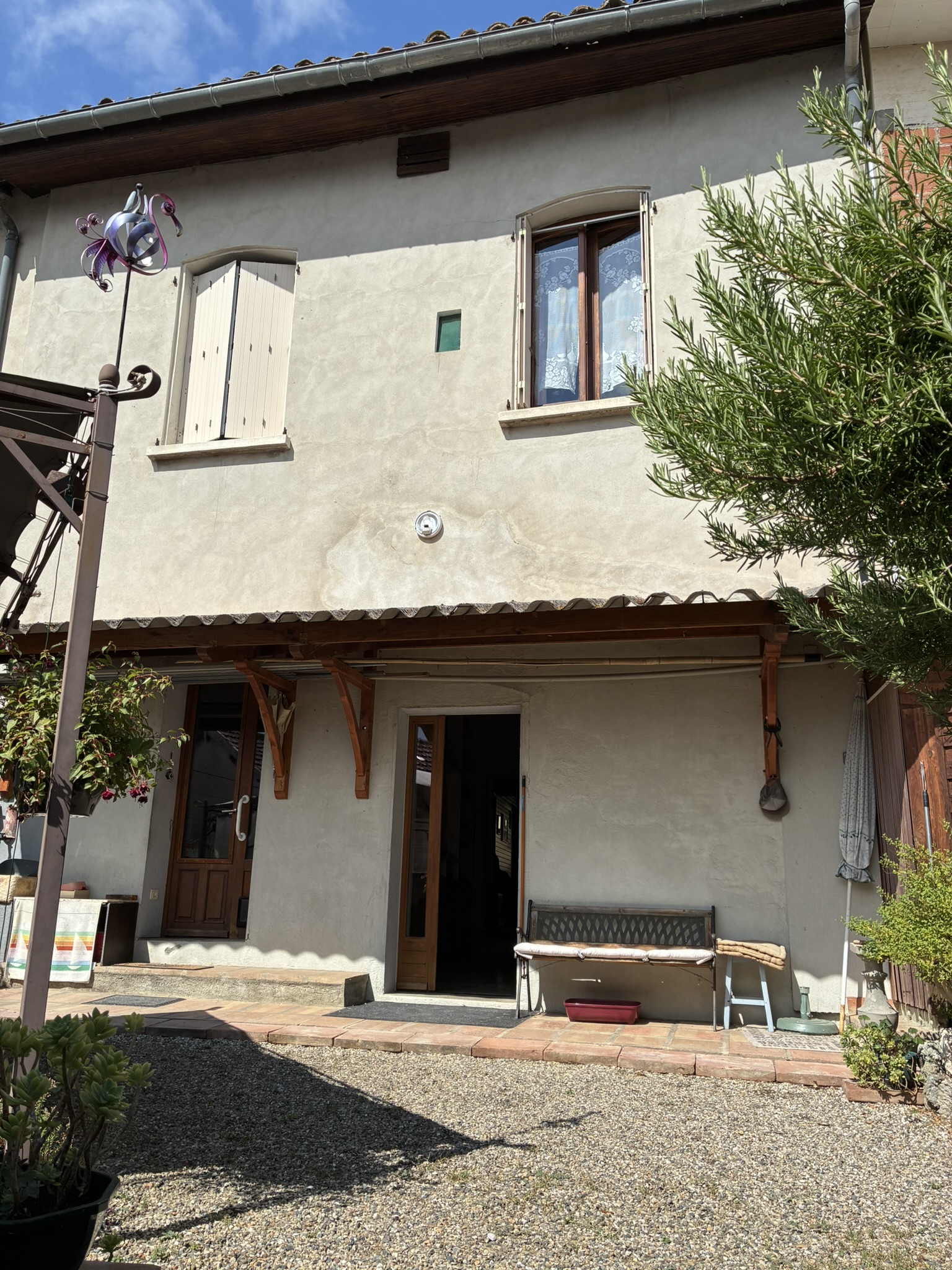 4004-Maison de village avec grande terrasse